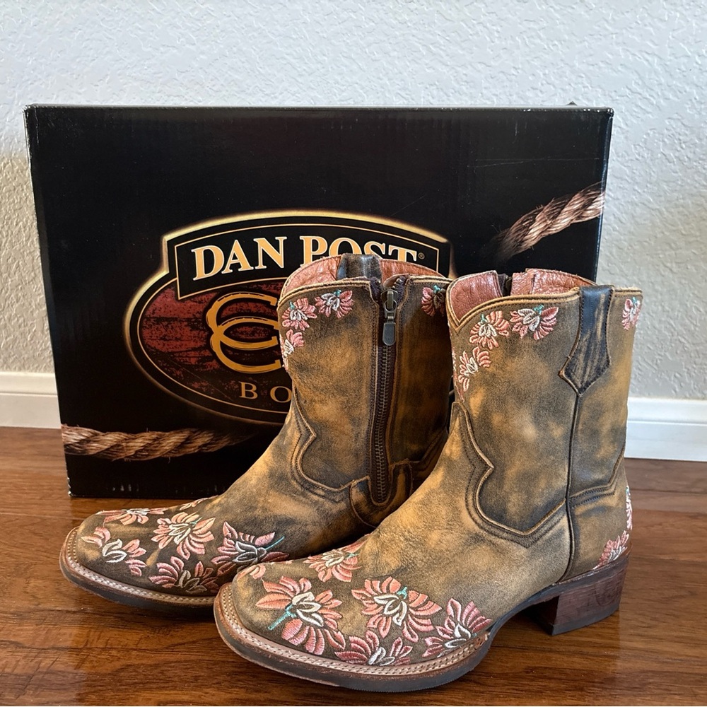 Dan Post Tan Floral Heeled Boots